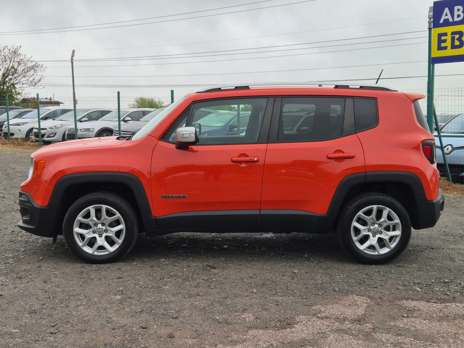 Jeep Renegade 2.0M-Jet Limited, снимка 2 - Автомобили и джипове - 54362067