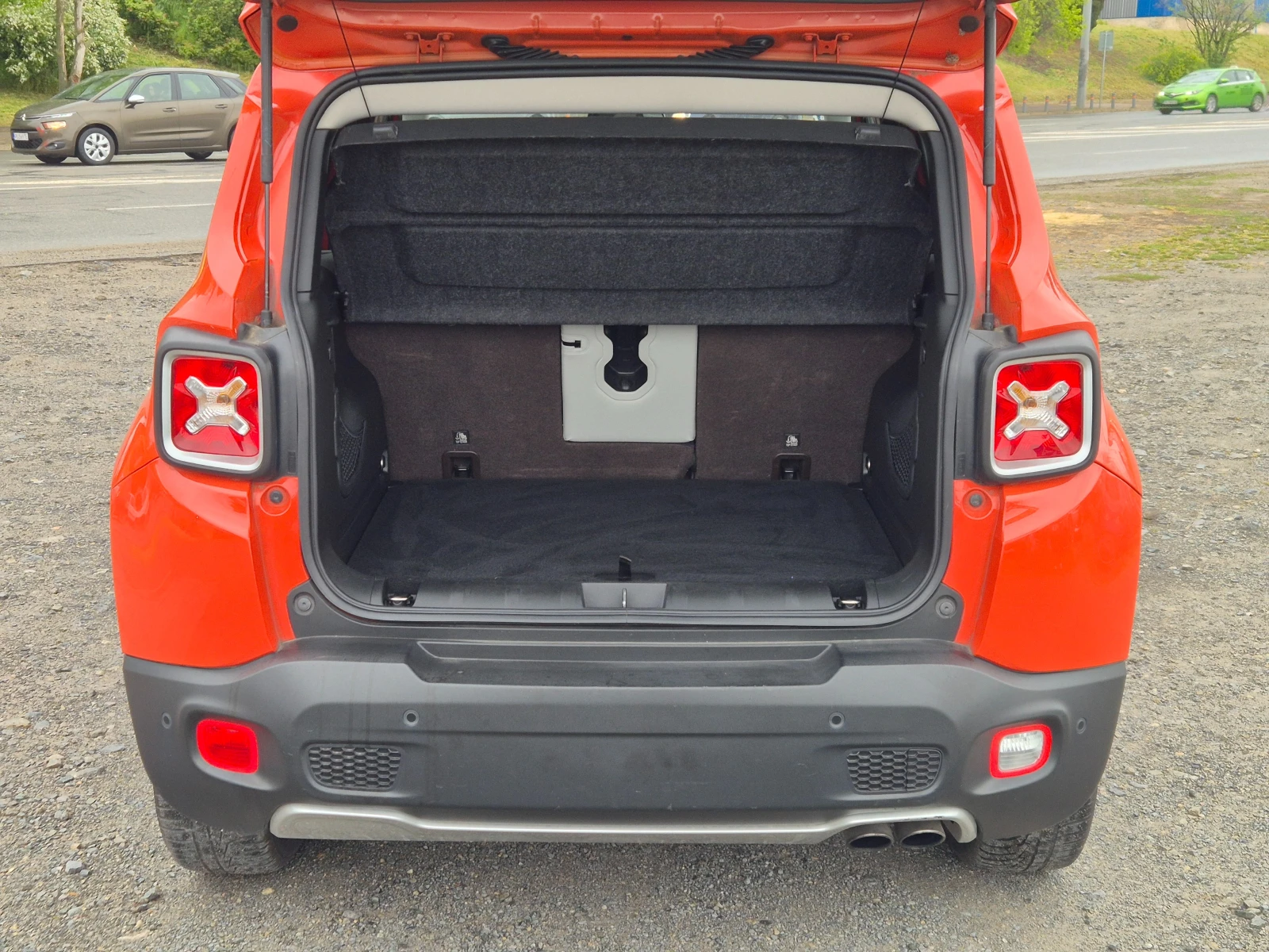 Jeep Renegade 2.0M-Jet Limited, снимка 11 - Автомобили и джипове - 54362067