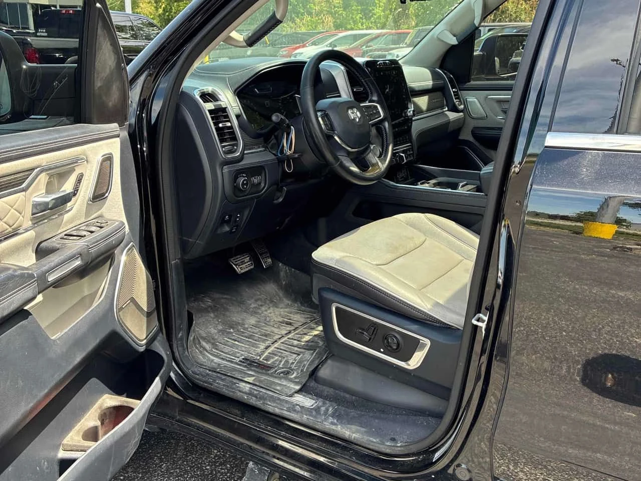 Dodge RAM 1500 * Limited * АВТОКРЕДИТ БЕЗ ПЪРВОНАЧАЛНА ВНОСКА* , снимка 5 - Автомобили и джипове - 55303718