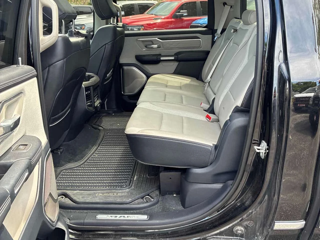 Dodge RAM 1500 * Limited * АВТОКРЕДИТ БЕЗ ПЪРВОНАЧАЛНА ВНОСКА* , снимка 11 - Автомобили и джипове - 55303718