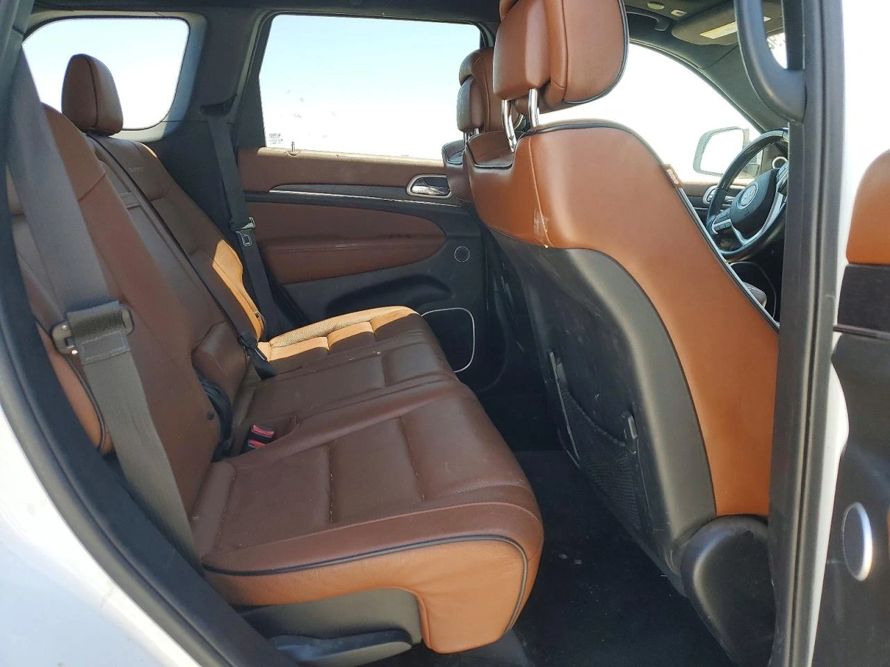 Jeep Grand cherokee SUMMIT 5.7 HEMI ДИСТРОНИК HARMAN KARDON CARPLAY, снимка 11 - Автомобили и джипове - 55483913