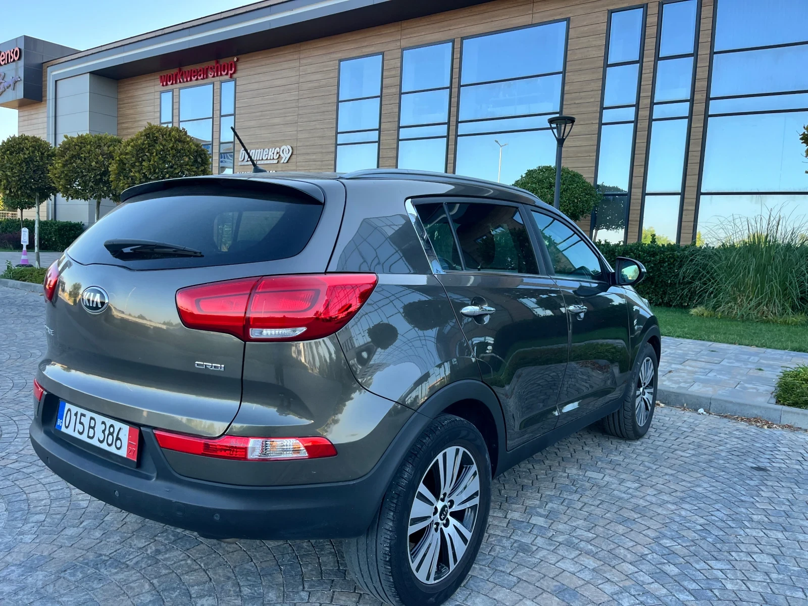 Kia Sportage 1.7CRDi* 166800км* Facelift* Android Navi* Waze* , снимка 5 - Автомобили и джипове - 55722966