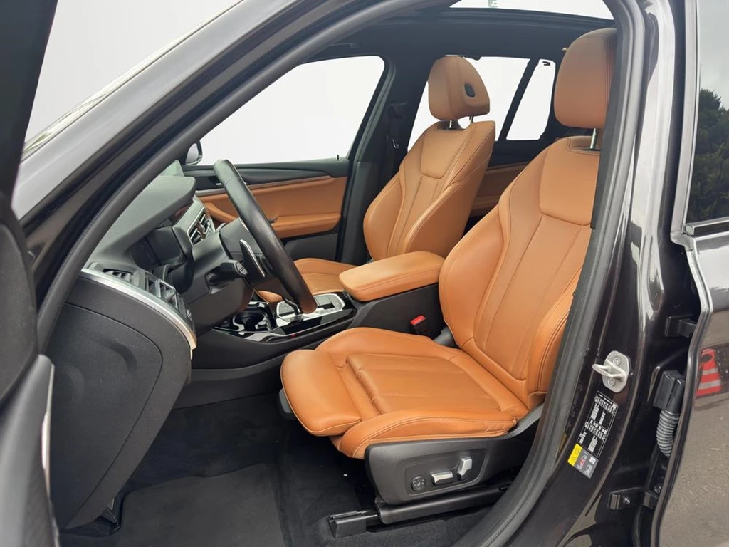 BMW X3 xDrive30e, снимка 6 - Автомобили и джипове - 56698056