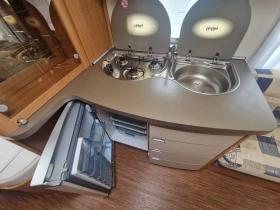 Каравана Hobby De Luxe 540 Швейцария, снимка 8