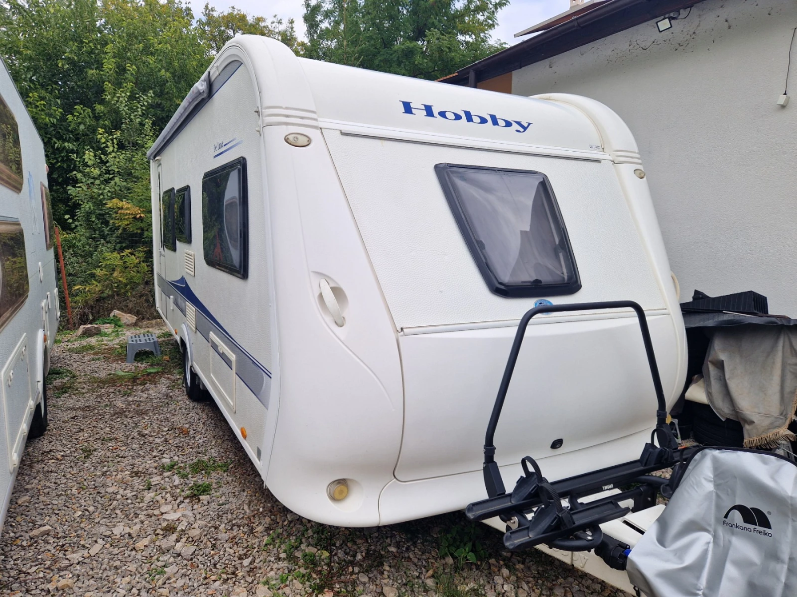 Каравана Hobby De Luxe 540 Швейцария, снимка 1