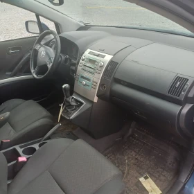 Toyota Corolla verso 2.2d4d НА ЧАСТИ, снимка 4