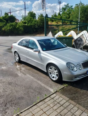 Mercedes-Benz E 220, снимка 2