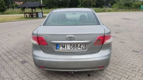 Toyota Avensis D-4-D седан, снимка 2