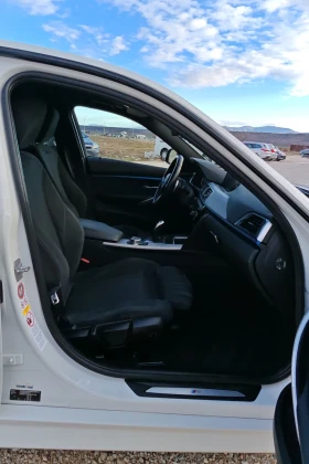 BMW 330 XDrive* M-Pack* KeyLess* Navi* Led* Bluetooth - 15300 € / 29924.20 лв. - 10821347 10