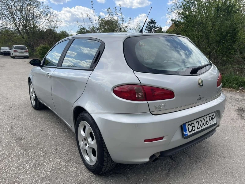 Alfa Romeo 147 1.6 GAS, снимка 6 - Автомобили и джипове - 48803187