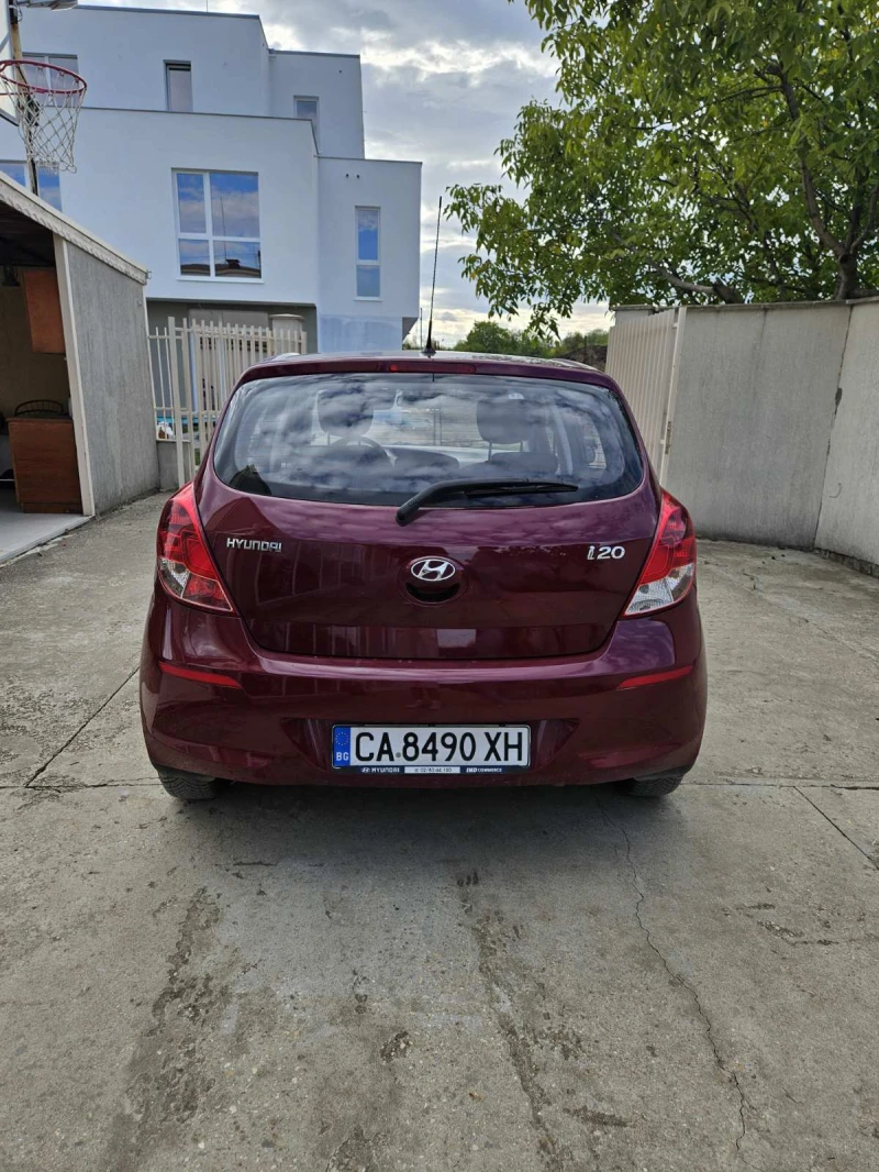 Hyundai I20, снимка 4 - Автомобили и джипове - 47358059