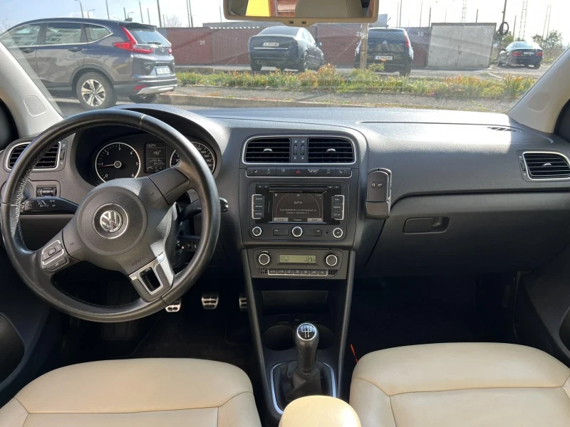 VW Polo 1.2 TDI Bluemotion, снимка 7 - Автомобили и джипове - 47827617