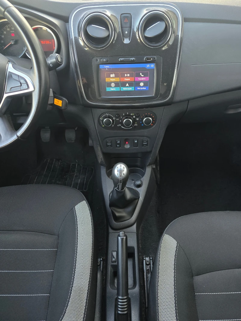 Dacia Sandero Stepway 0.9 Tce, снимка 9 - Автомобили и джипове - 48029205