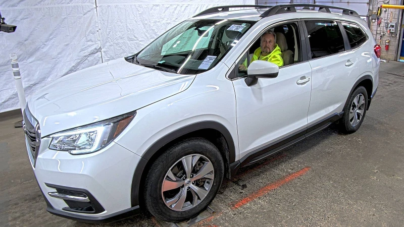 Subaru Ascent Premium 7-Passenger, снимка 1 - Автомобили и джипове - 48075418