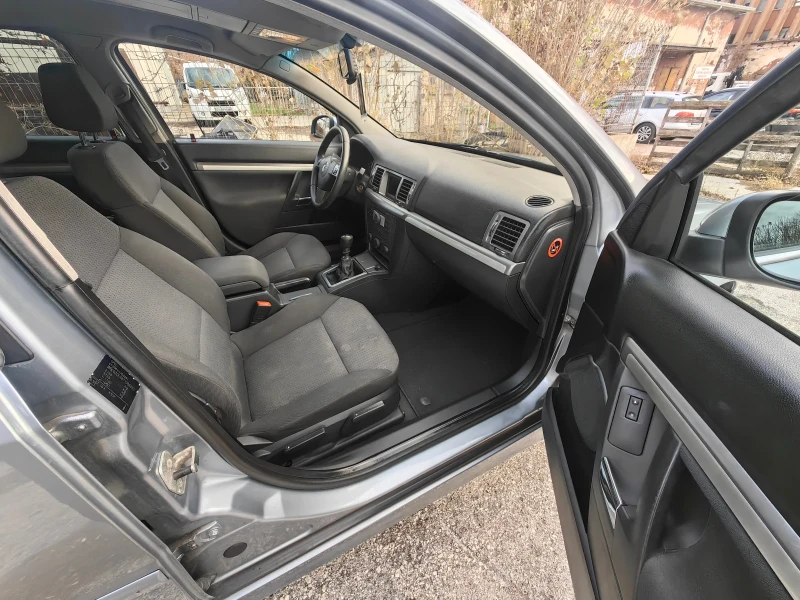 Opel Signum 1.9jtd-m 150 кс, 6 скорости, Facelift модел , снимка 13 - Автомобили и джипове - 48105364