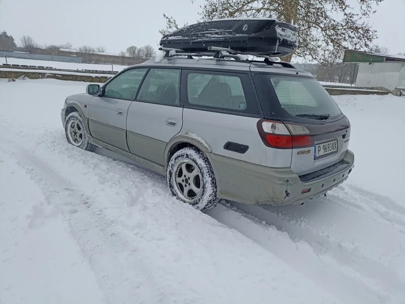 Subaru Outback, снимка 5 - Автомобили и джипове - 49248314