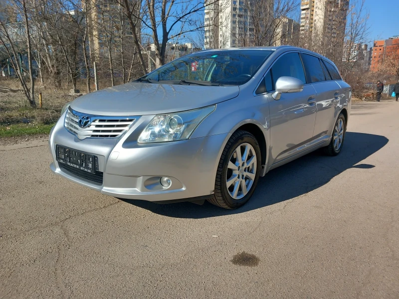 Toyota Avensis 2.0 i, снимка 1 - Автомобили и джипове - 49541753