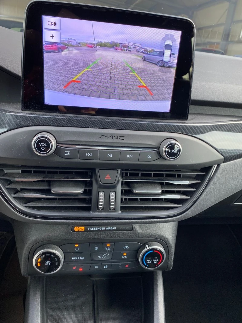 Ford Focus 2.0/150/ST-LINE/360/NAVI/E126, снимка 9 - Автомобили и джипове - 50287796