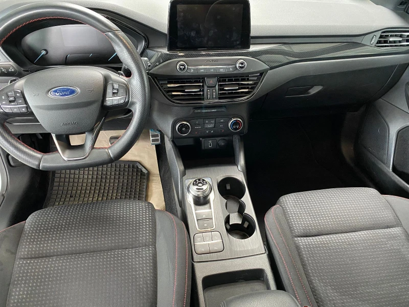 Ford Focus 2.0/150/ST-LINE/360/NAVI/E126, снимка 6 - Автомобили и джипове - 50287796