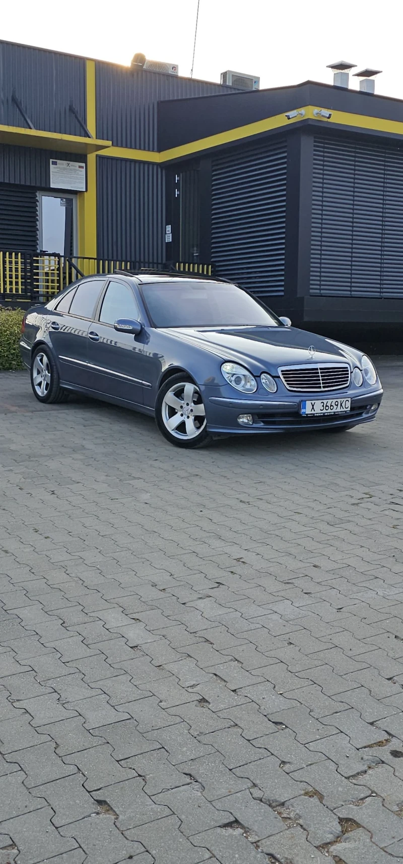 Mercedes-Benz E 270 CDI 177 к.с., снимка 8 - Автомобили и джипове - 52958974