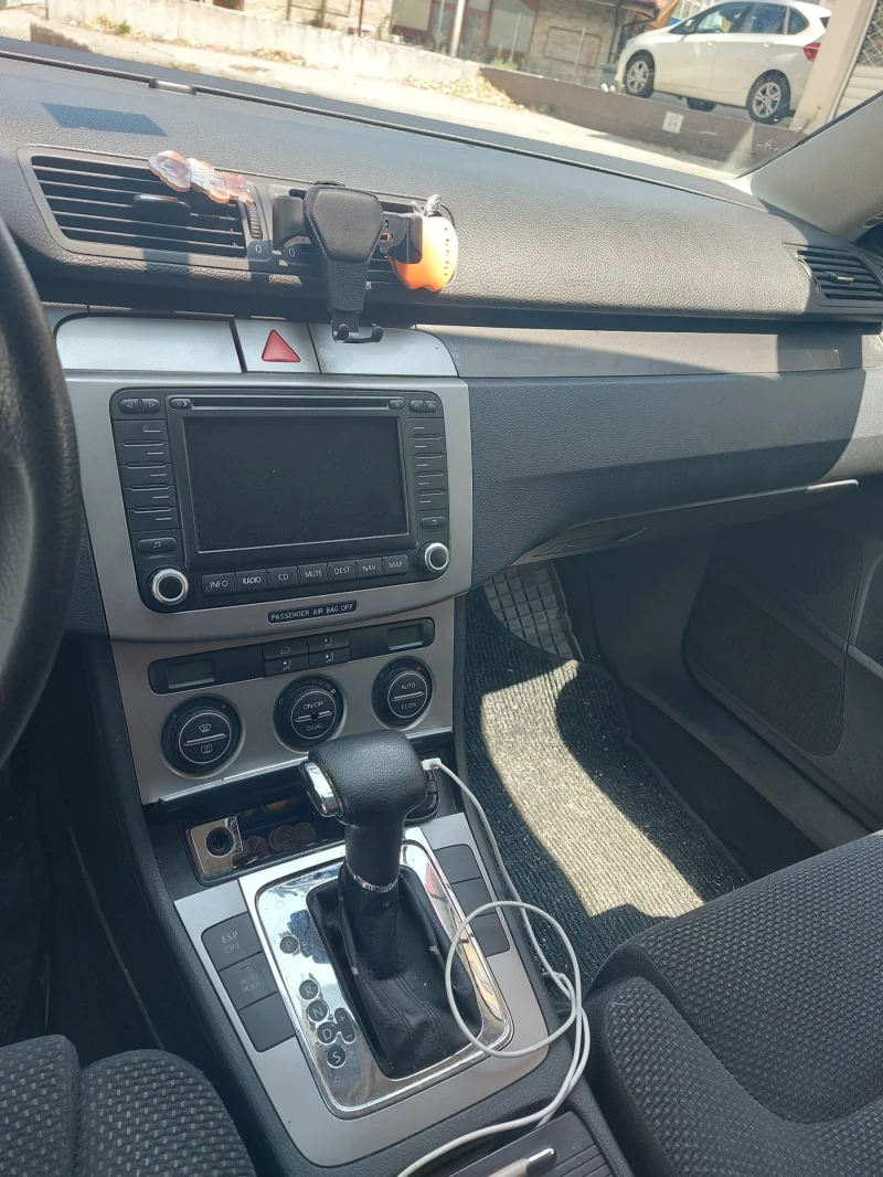 VW Passat, снимка 10 - Автомобили и джипове - 51626135