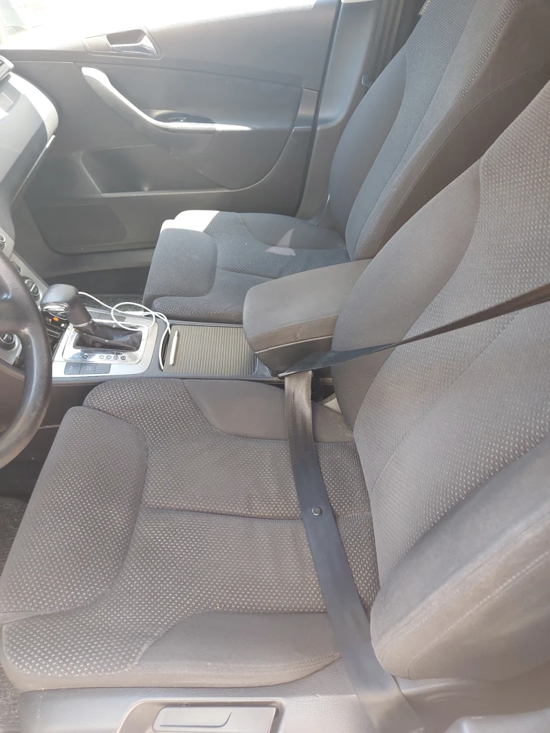 VW Passat, снимка 4 - Автомобили и джипове - 51626135