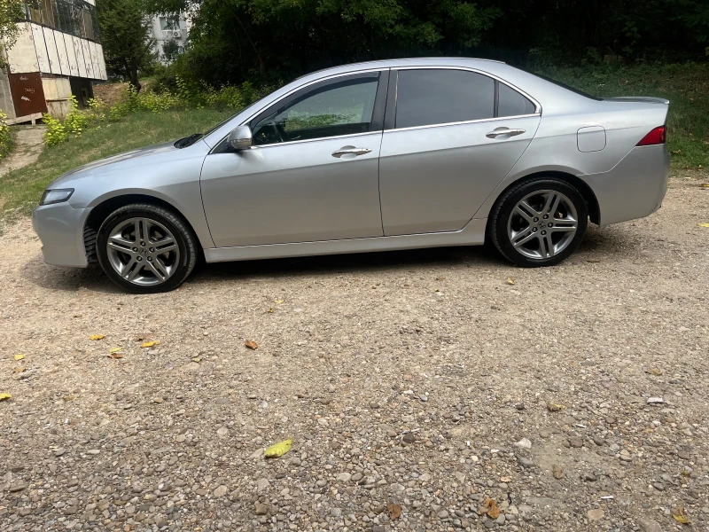 Honda Accord 2.2 CTDI, снимка 3 - Автомобили и джипове - 51680953