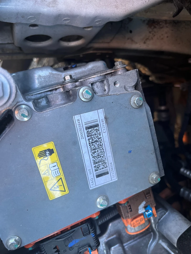 Renault Zoe R135, снимка 4 - Автомобили и джипове - 51822162