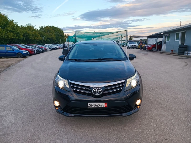 Toyota Avensis 2.0i-152кс-ШВЕЙЦАРИЯ-РЪЧКА-6ск-KEYLESS-NAVI