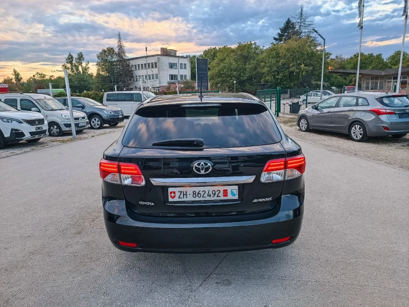Toyota Avensis 2.0i-152кс-ШВЕЙЦАРИЯ-РЪЧКА-6ск-KEYLESS-NAVI, снимка 4 - Автомобили и джипове - 51955363