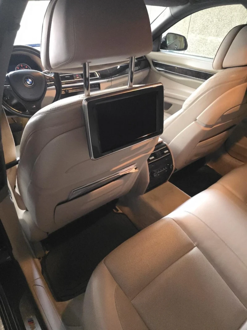 BMW 750 d xDdrive, снимка 5 - Автомобили и джипове - 52310477