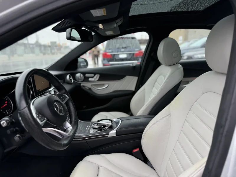 Mercedes-Benz C 400 AMG, BURMESTER, PANORAMA, KEYLESS, NAPPA, 4MATIC, снимка 11 - Автомобили и джипове - 52523437