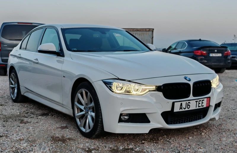 BMW 330 XDrive* M-Pack* KeyLess* Navi* Led* Bluetooth, снимка 8 - Автомобили и джипове - 52856242