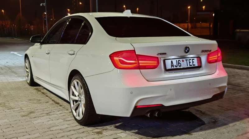 BMW 330 XDrive* M-Pack* KeyLess* Navi* Led* Bluetooth, снимка 5 - Автомобили и джипове - 52856242