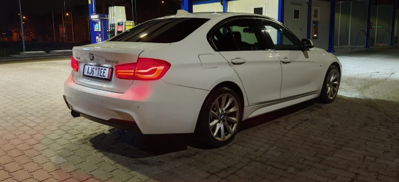 BMW 330 XDrive* M-Pack* KeyLess* Navi* Led* Bluetooth, снимка 3 - Автомобили и джипове - 52856242