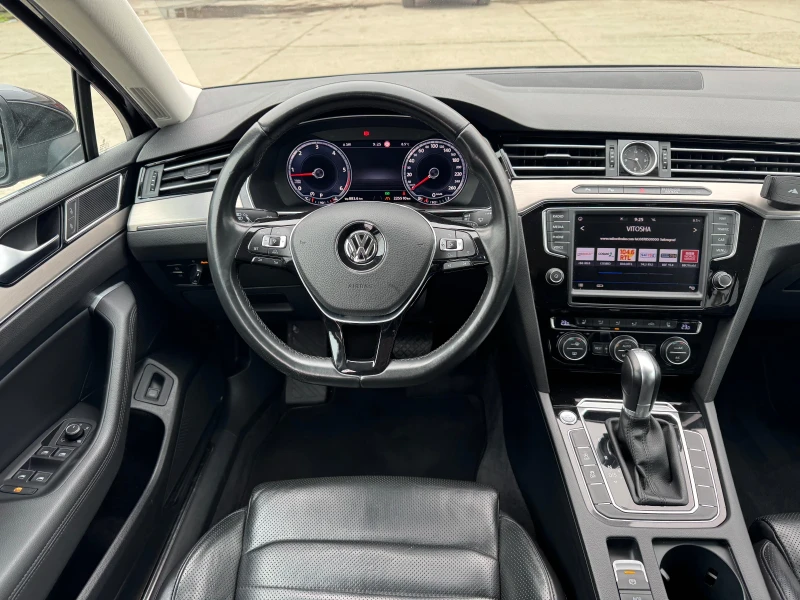 VW Passat 2.0TDI VIRTUAL DISTRONIC HIGHLINE, снимка 11 - Автомобили и джипове - 52867375