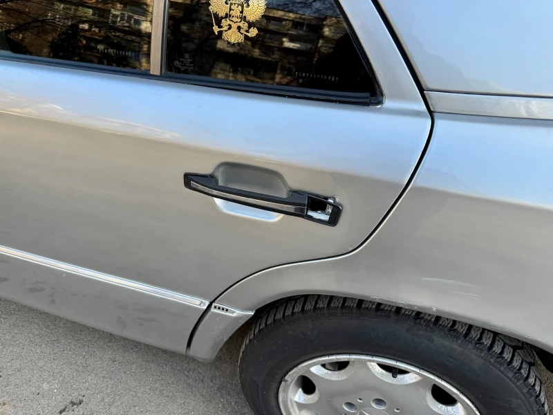 Mercedes-Benz 124 W124/2.0 122к.с, снимка 3 - Автомобили и джипове - 53066683