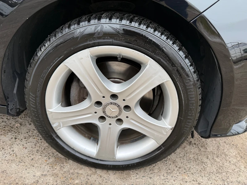 Mercedes-Benz E 350 4Matic Facelift Harman/Kardon, снимка 17 - Автомобили и джипове - 53180119