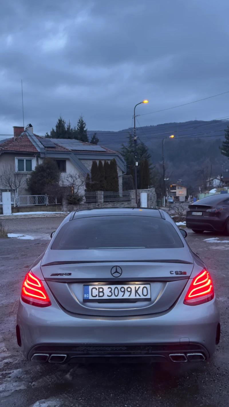 Mercedes-Benz C 63 AMG C 63 S Edition One, снимка 5 - Автомобили и джипове - 53373926
