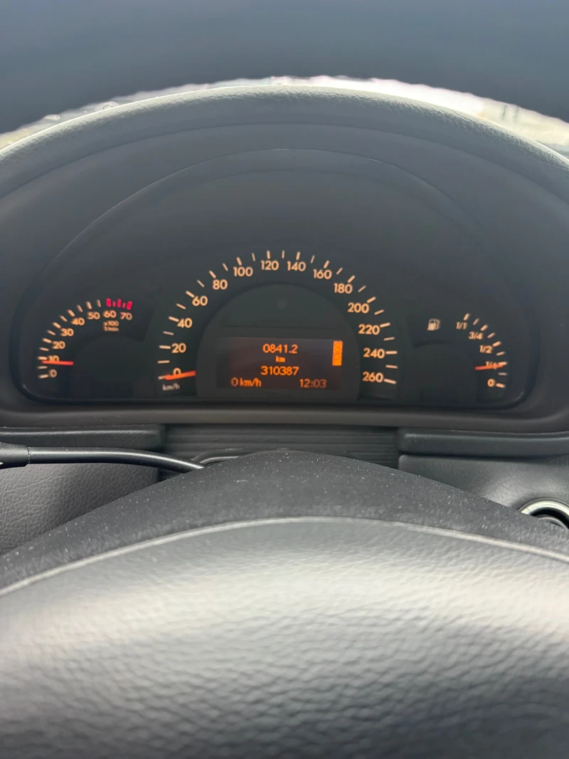 Mercedes-Benz C 320 W203 газ, снимка 7 - Автомобили и джипове - 53415927