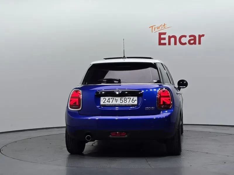 Mini Cooper High 3Rd Generation, снимка 4 - Автомобили и джипове - 56001470