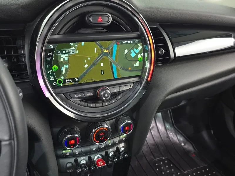 Mini Cooper High 3Rd Generation, снимка 12 - Автомобили и джипове - 56001470