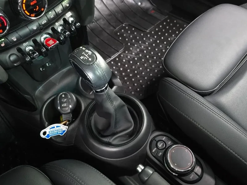 Mini Cooper High 3Rd Generation, снимка 9 - Автомобили и джипове - 56001470