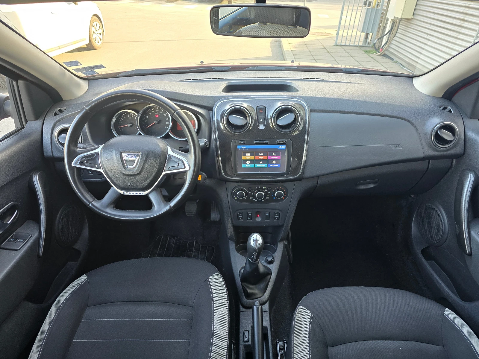 Dacia Sandero Stepway 0.9 Tce - изображение 8