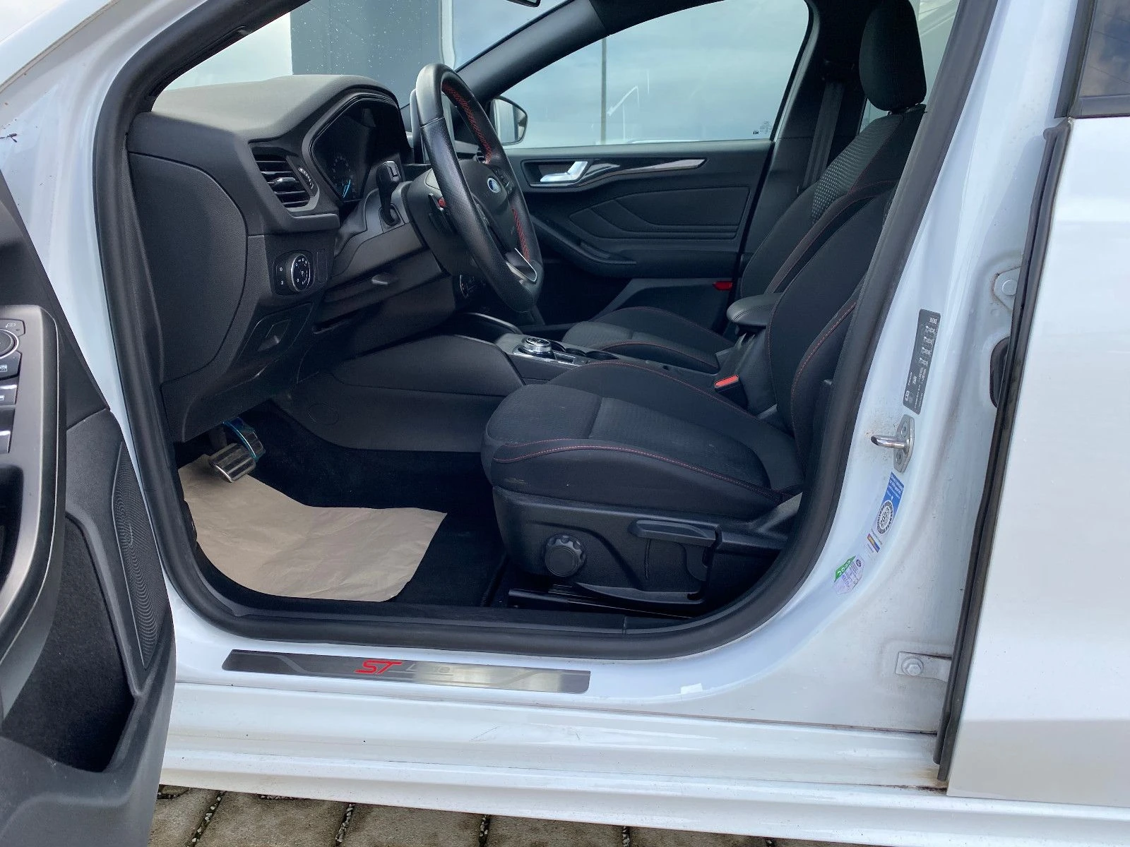Ford Focus 2.0/150/ST-LINE/360/NAVI/E126 - изображение 7