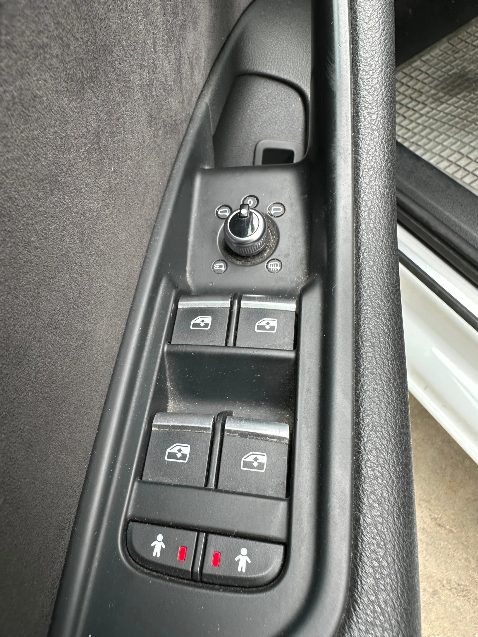 Audi A4 2.0TDI - изображение 7
