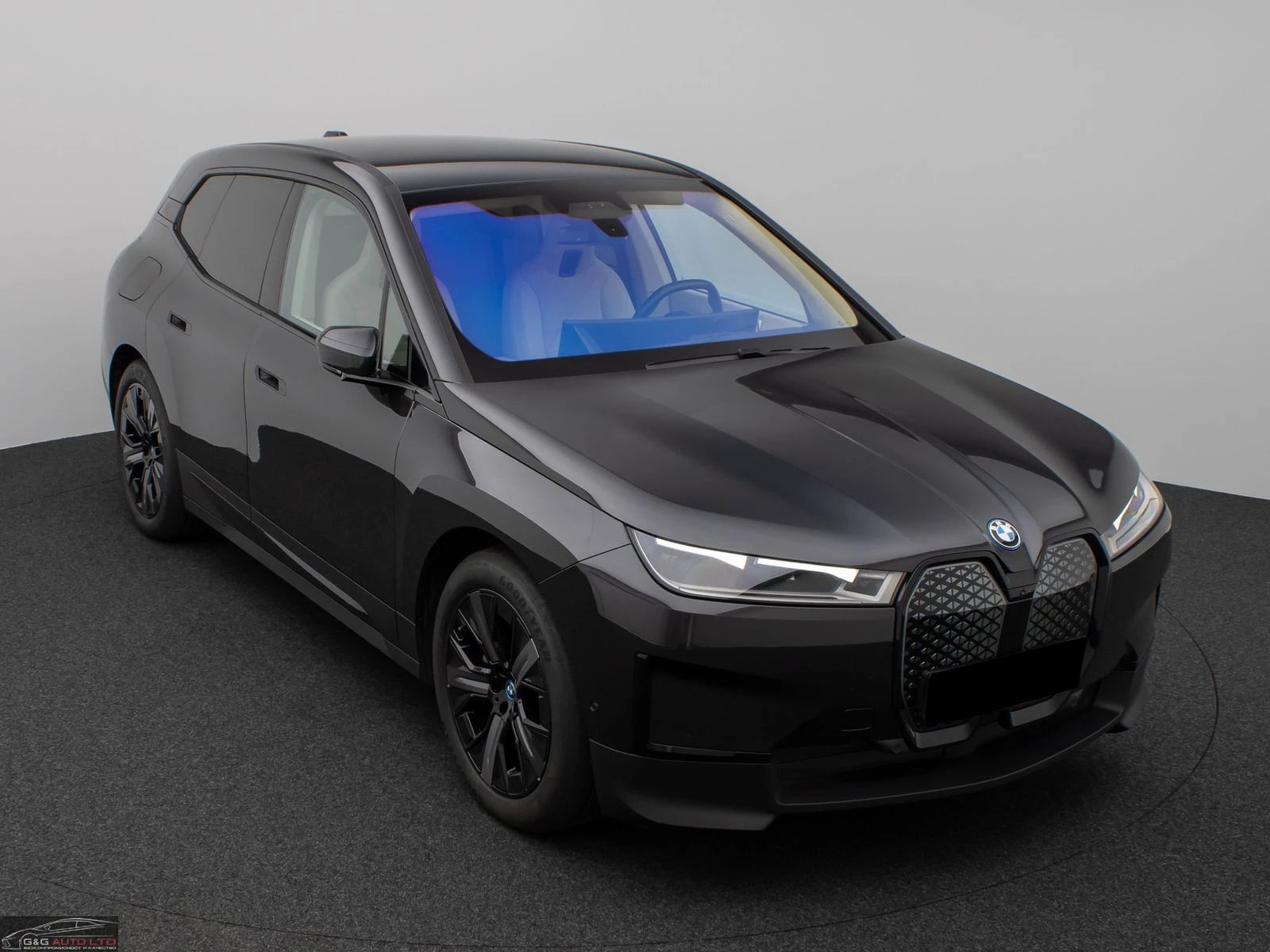 BMW iX xDRIVE40/326HP/LASER/360/AHK/DAB/SOFTCL./ACC/252f - изображение 6