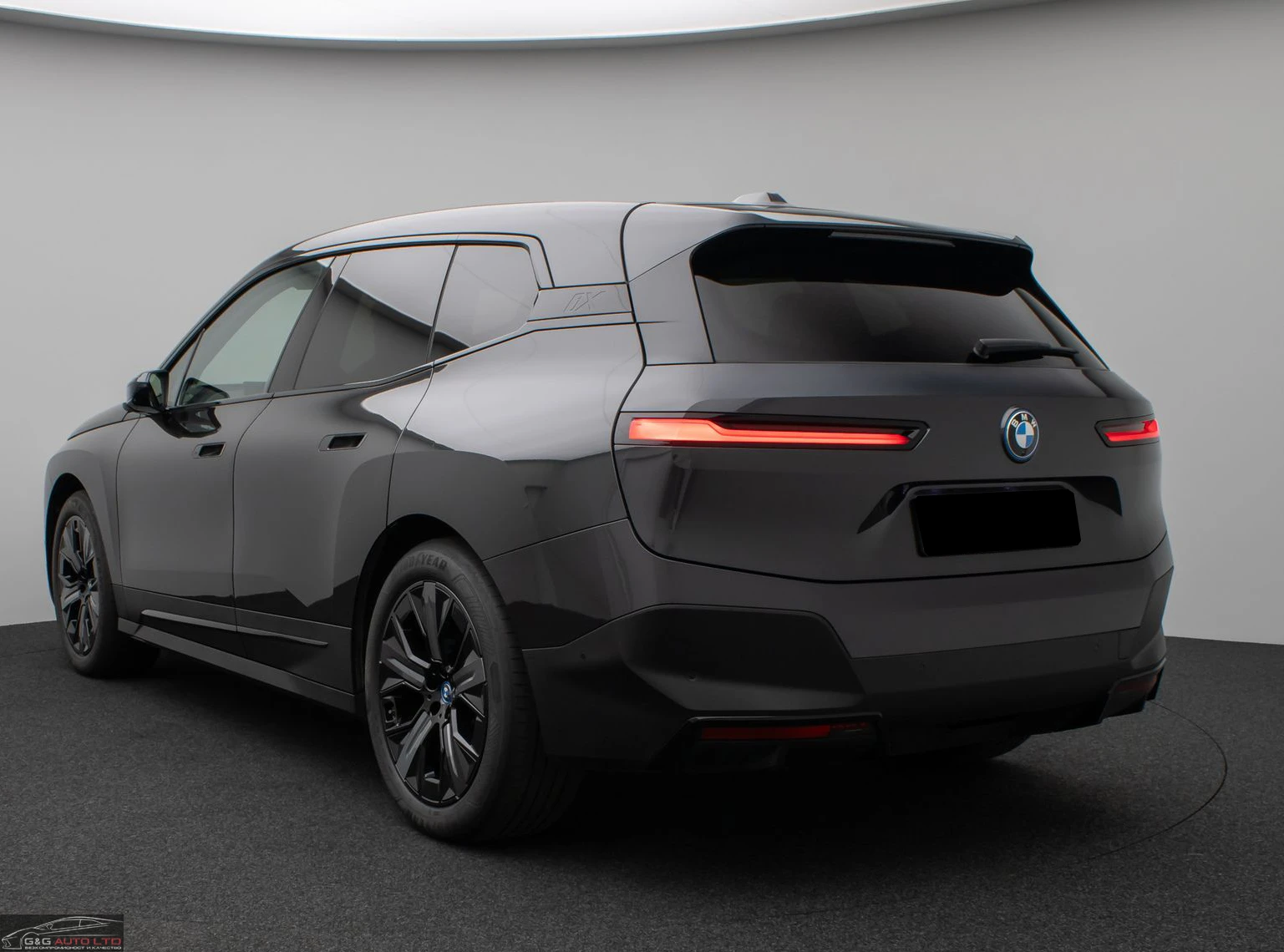BMW iX xDRIVE40/326HP/LASER/360/AHK/DAB/SOFTCL./ACC/252f - изображение 3