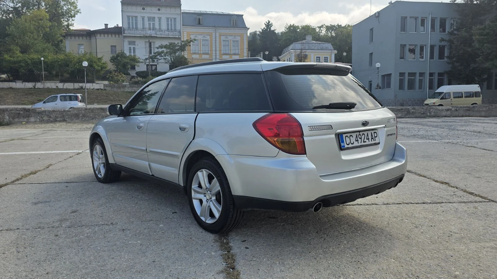 Subaru Outback 3.0 H6 | Mobile.bg — изображение 5