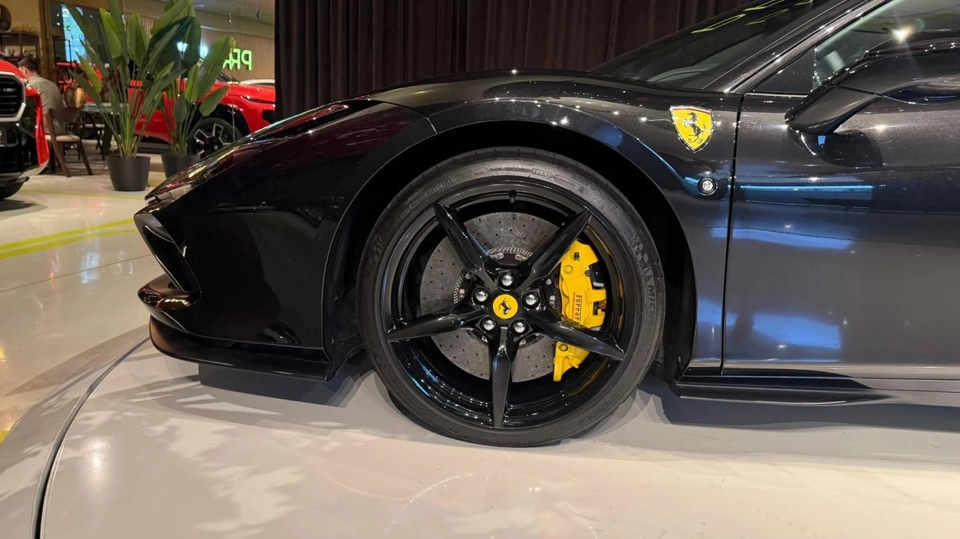 Ferrari F8 Tributo - изображение 5